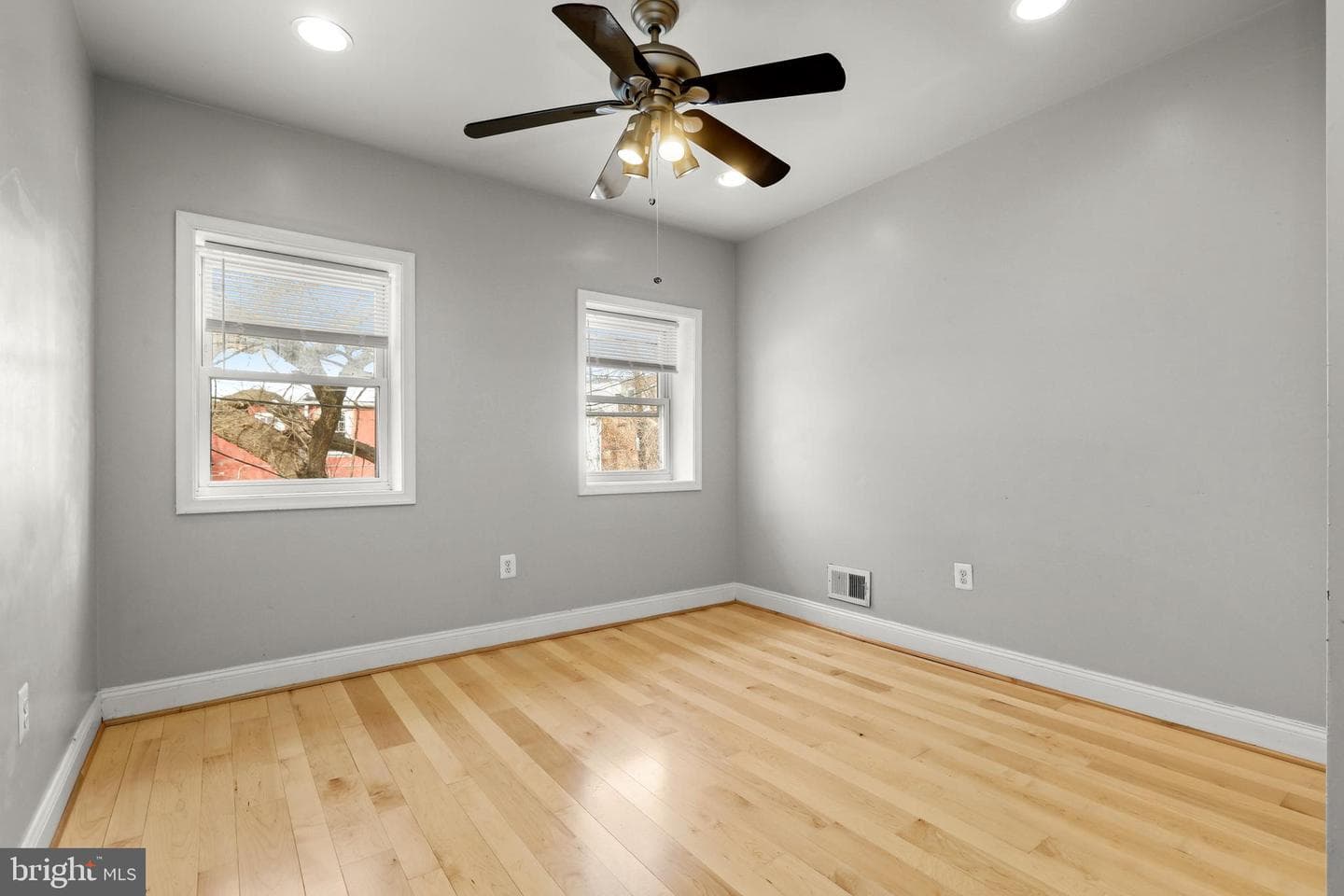 1012 W Lombard Street photo 20