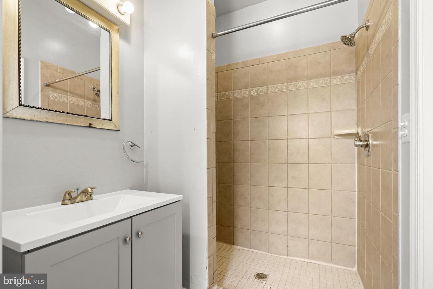 1012 W Lombard Street photo 31
