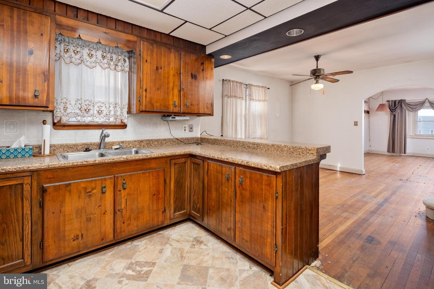 6627 Bushey Street photo 10