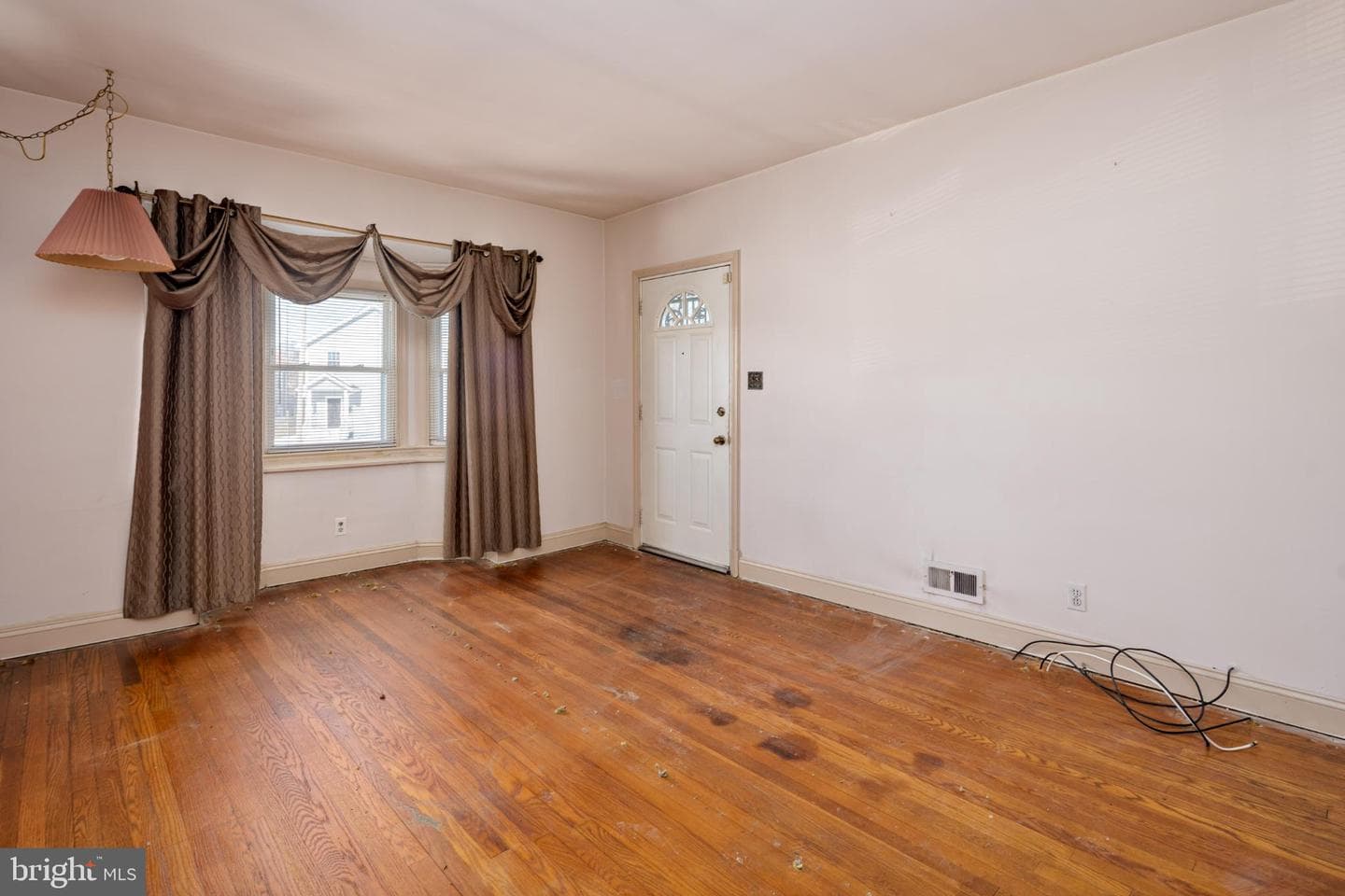 6627 Bushey Street photo 6