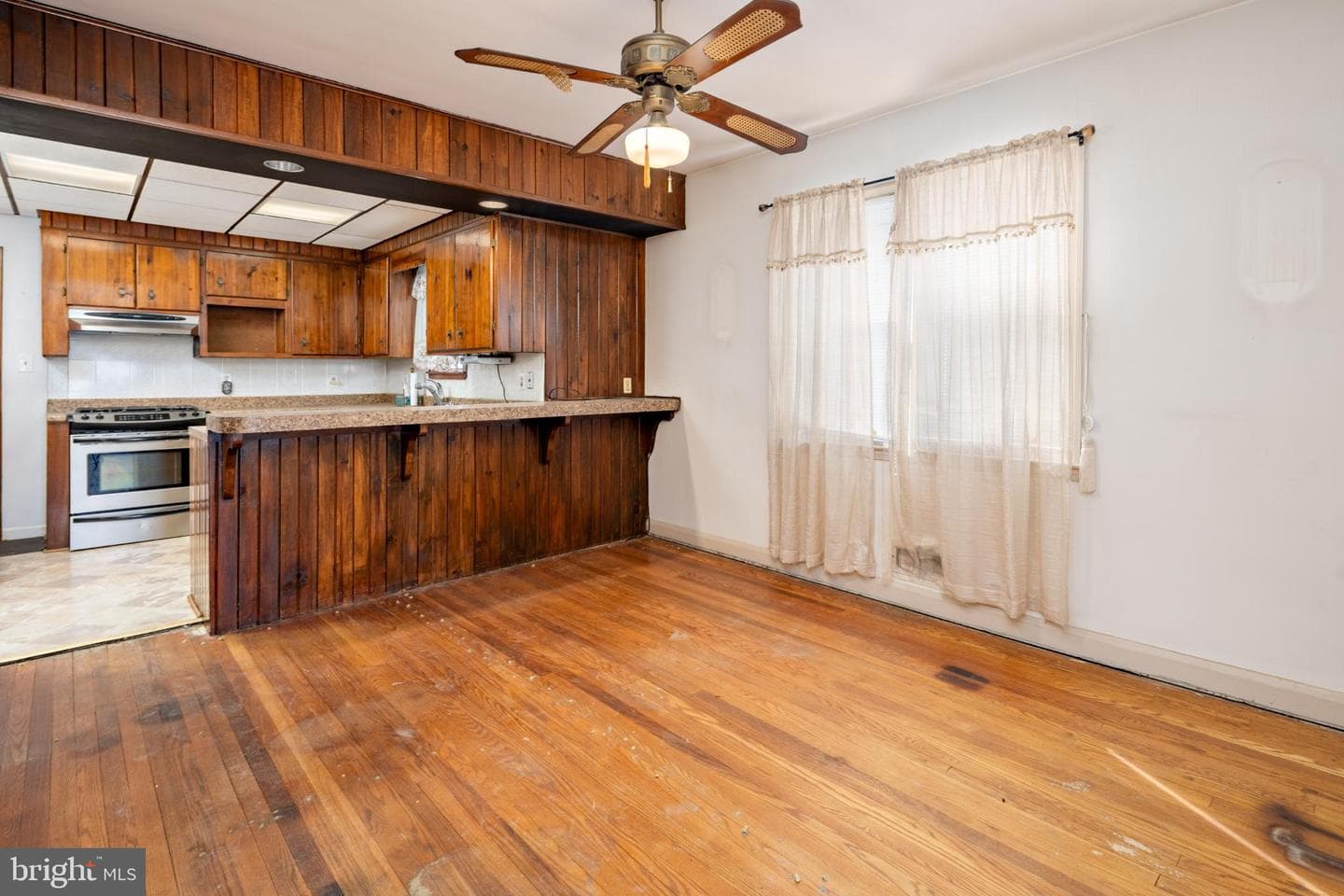 6627 Bushey Street photo 8