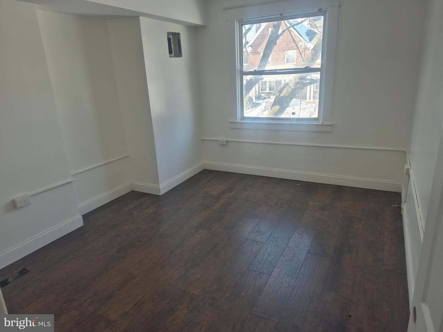 805 N Woodington Road photo 12