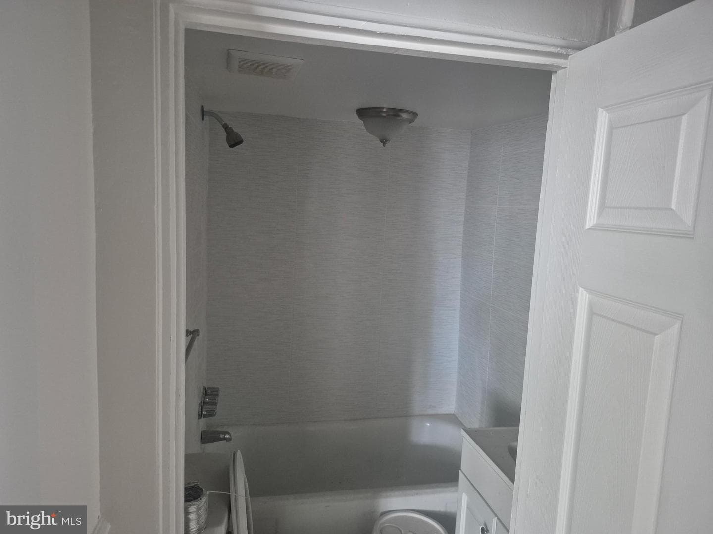 805 N Woodington Road photo 7