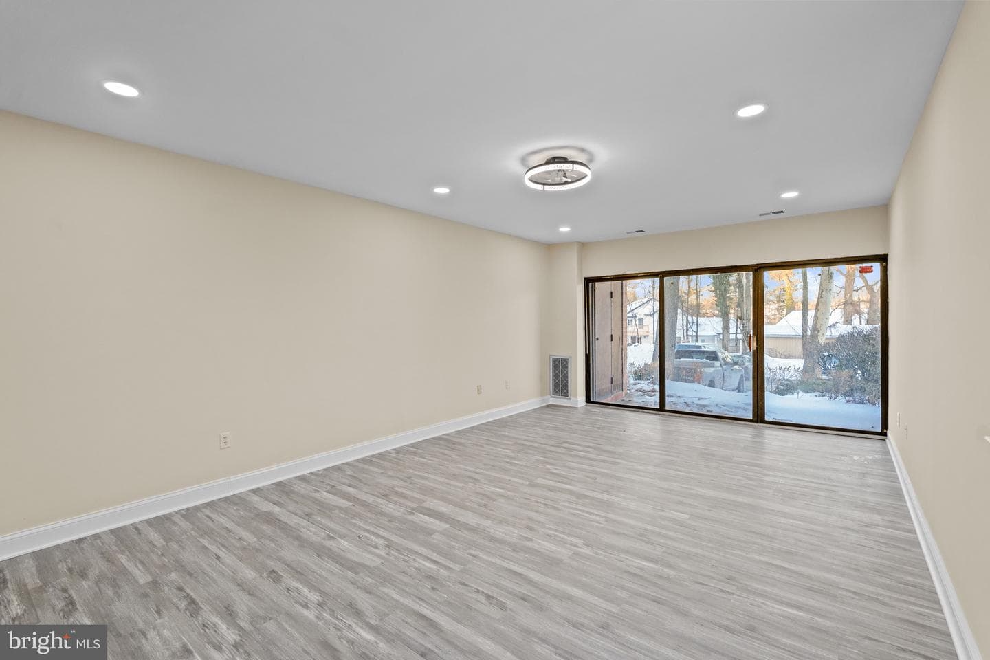 6711 Park Heights Avenue #l9 photo 3