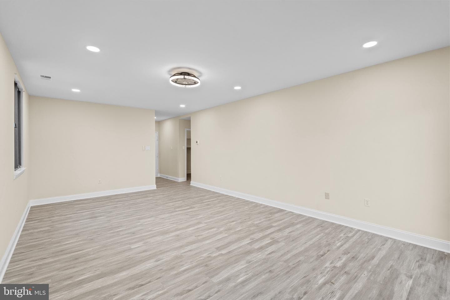 6711 Park Heights Avenue #l9 photo 9