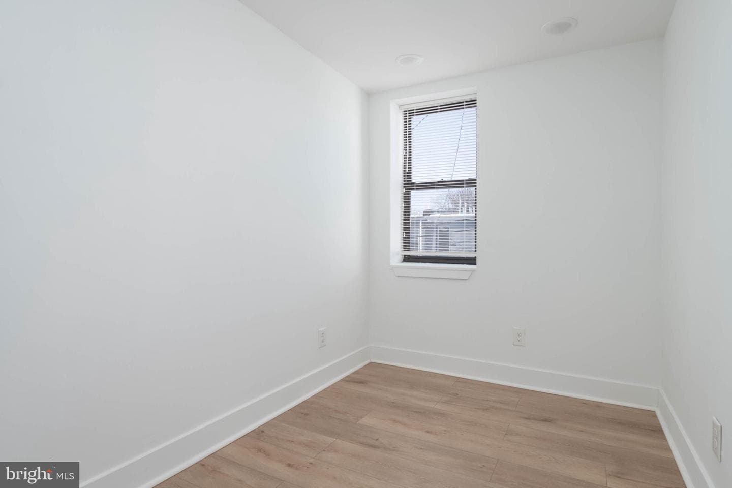 532 N Belnord Avenue photo 17