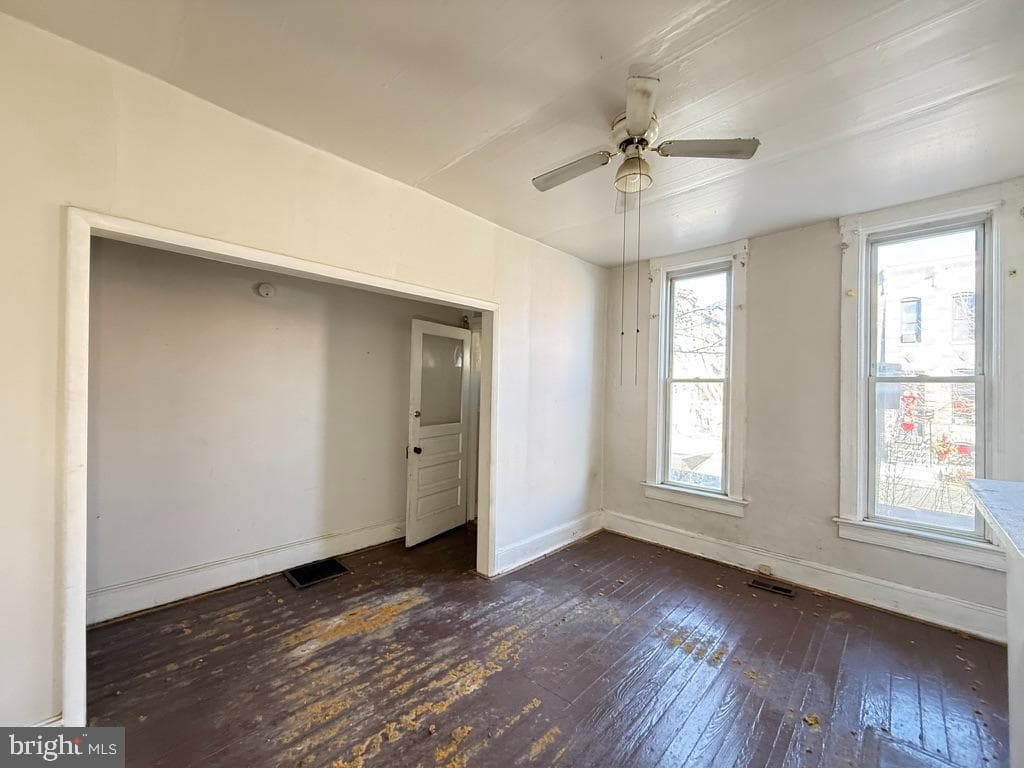 1552 N Carey Street photo 15