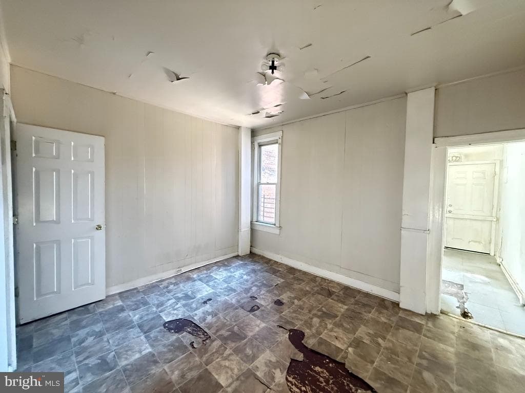 1552 N Carey Street photo 5