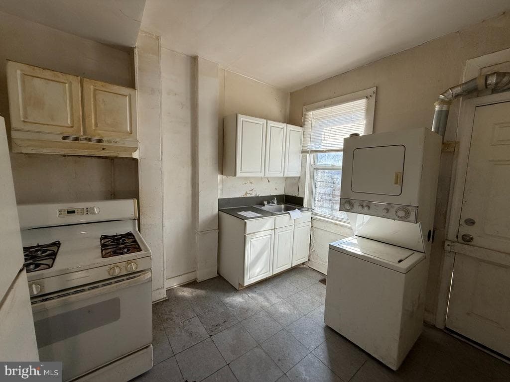 1552 N Carey Street photo 6
