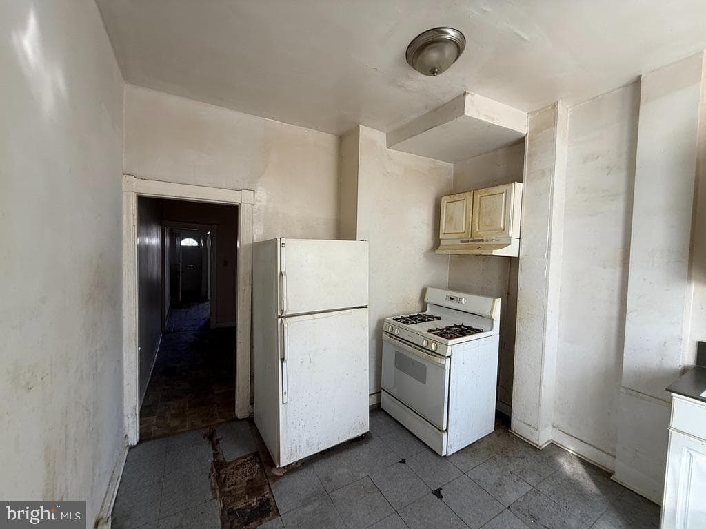 1552 N Carey Street photo 7