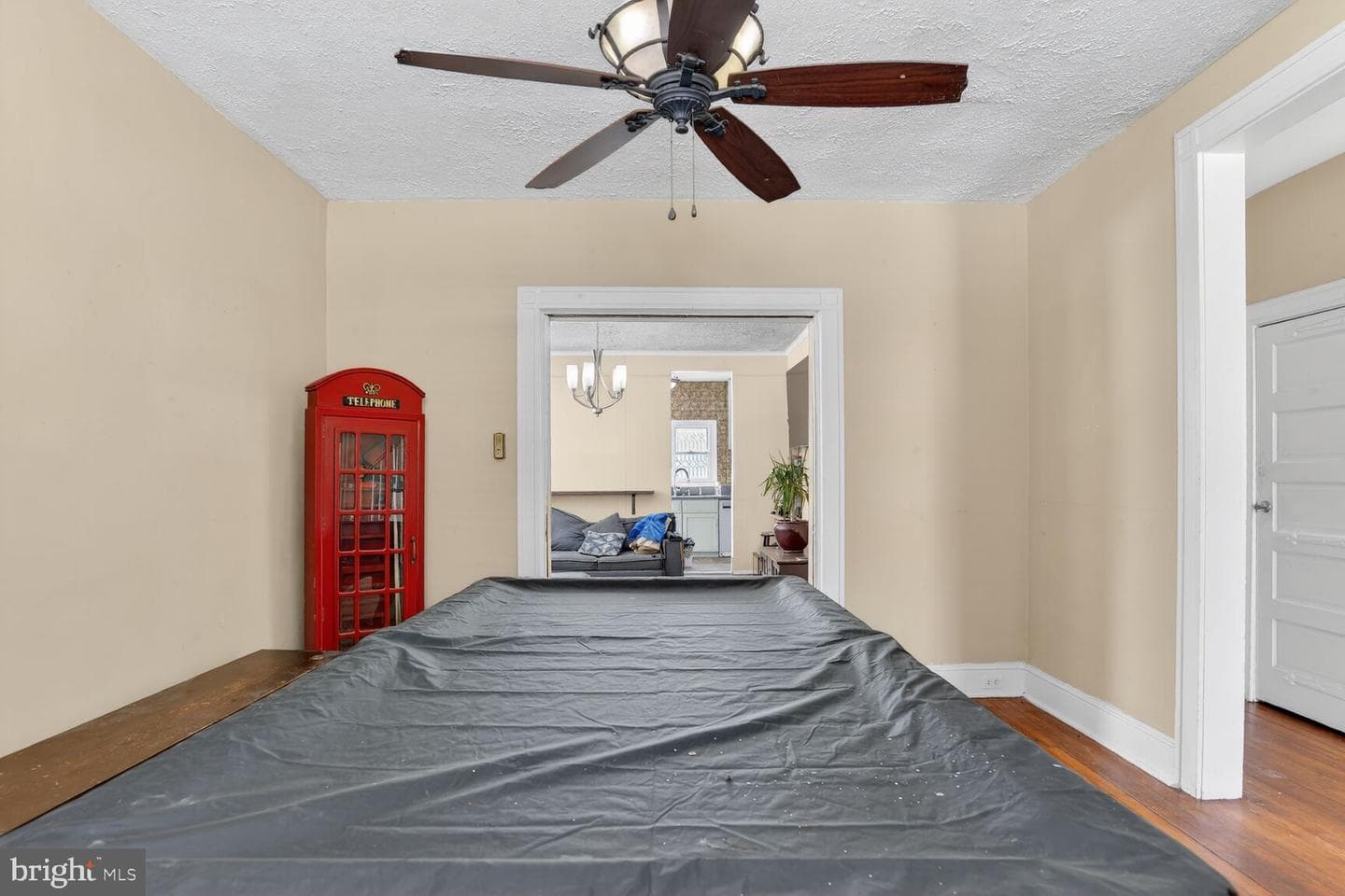 3105 Evergreen Avenue photo 4