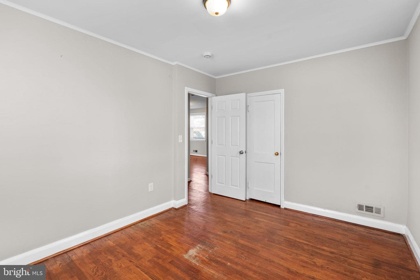 6103 Glenoak Avenue photo 14