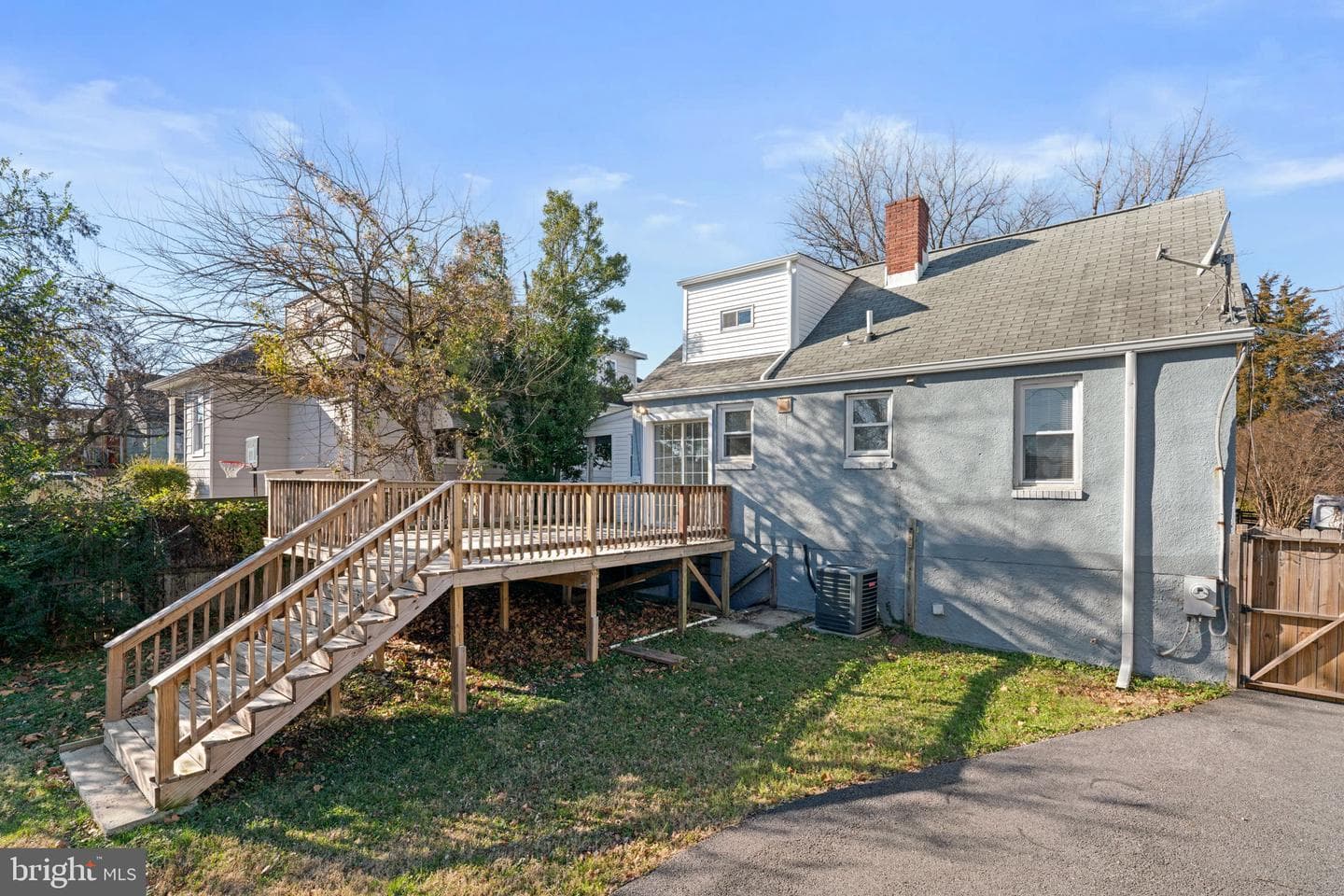 6103 Glenoak Avenue photo 31
