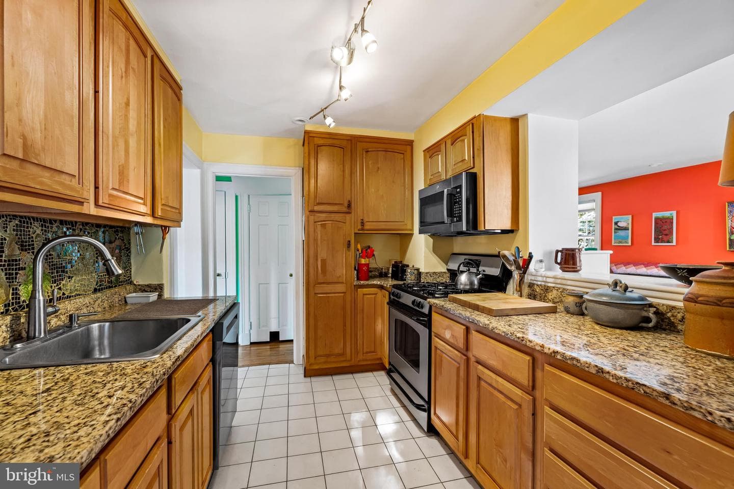 1801 Fairbank Road photo 10