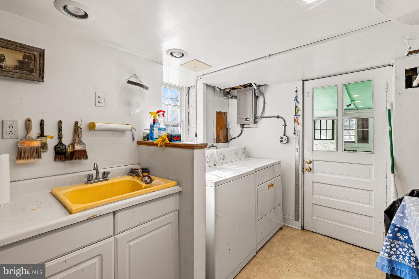 1801 Fairbank Road photo 30
