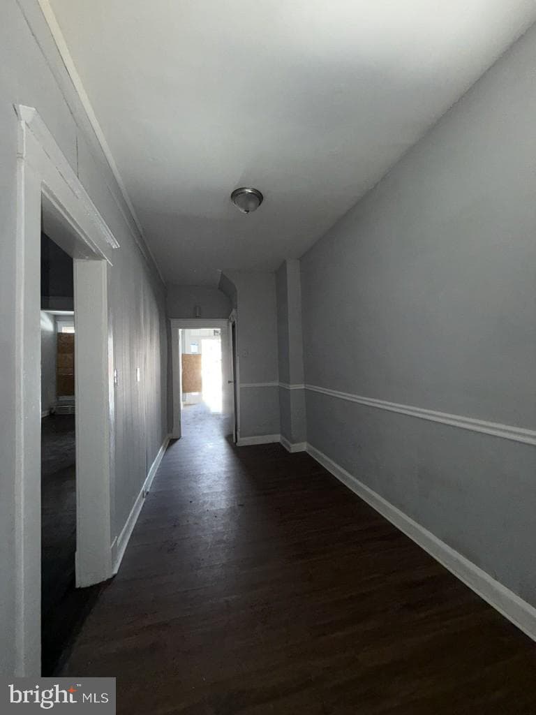 1083 Ellicott Driveway photo 13