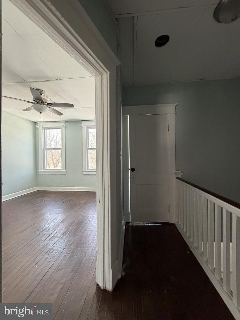 1083 Ellicott Driveway photo 20