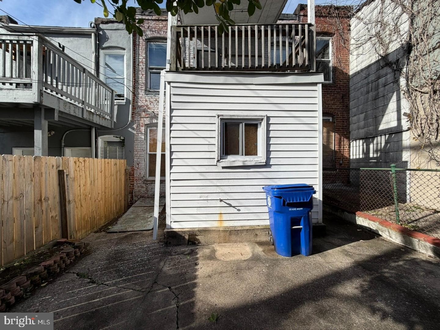 1083 Ellicott Driveway photo 35