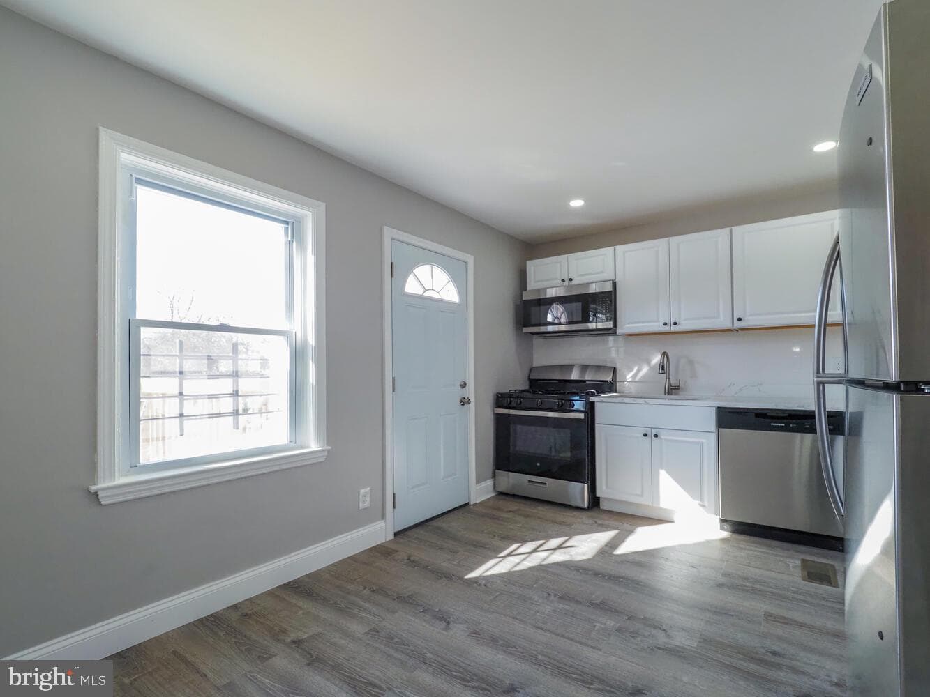 3064 Ascension Street photo 5