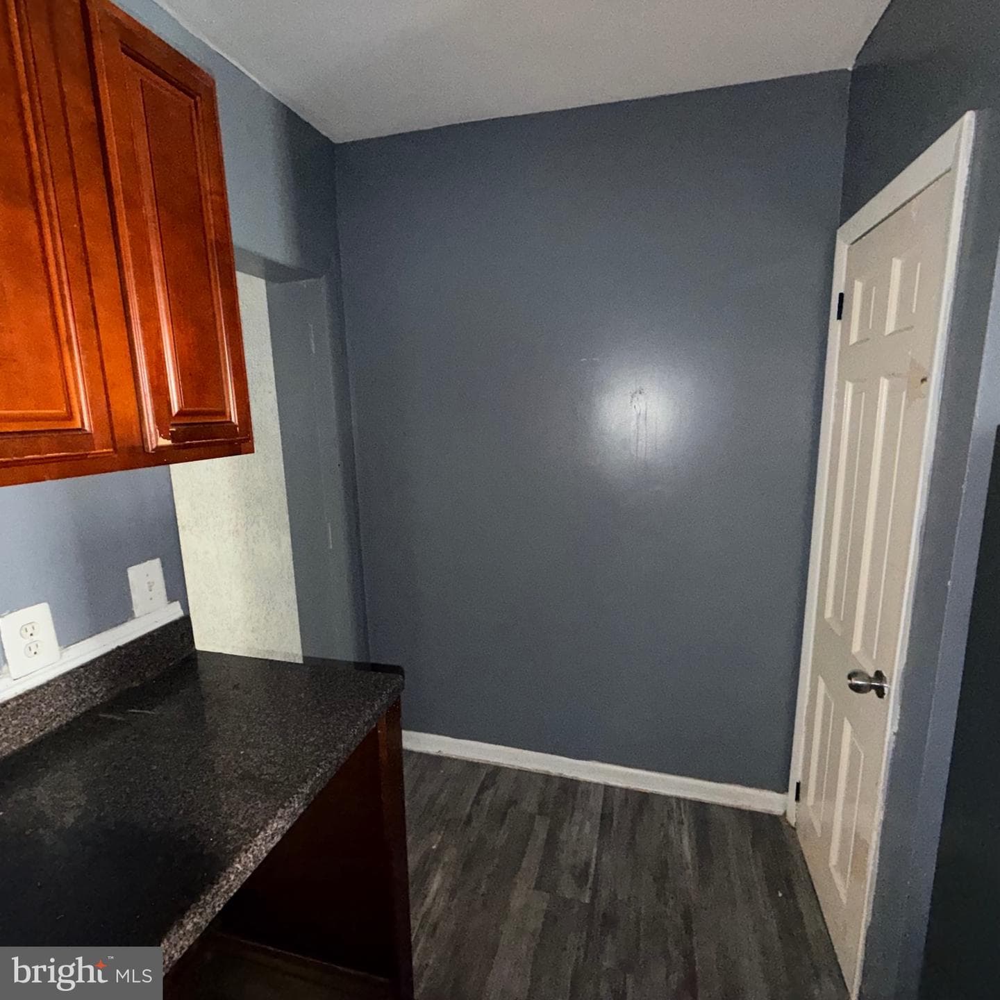 1133 Sargeant Street photo 18