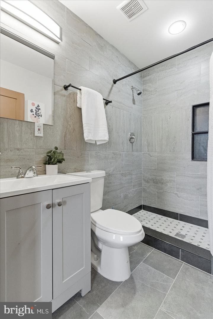 1411 N Patterson Park Avenue photo 26