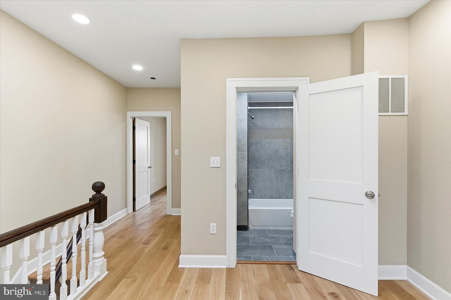 1411 N Patterson Park Avenue photo 31