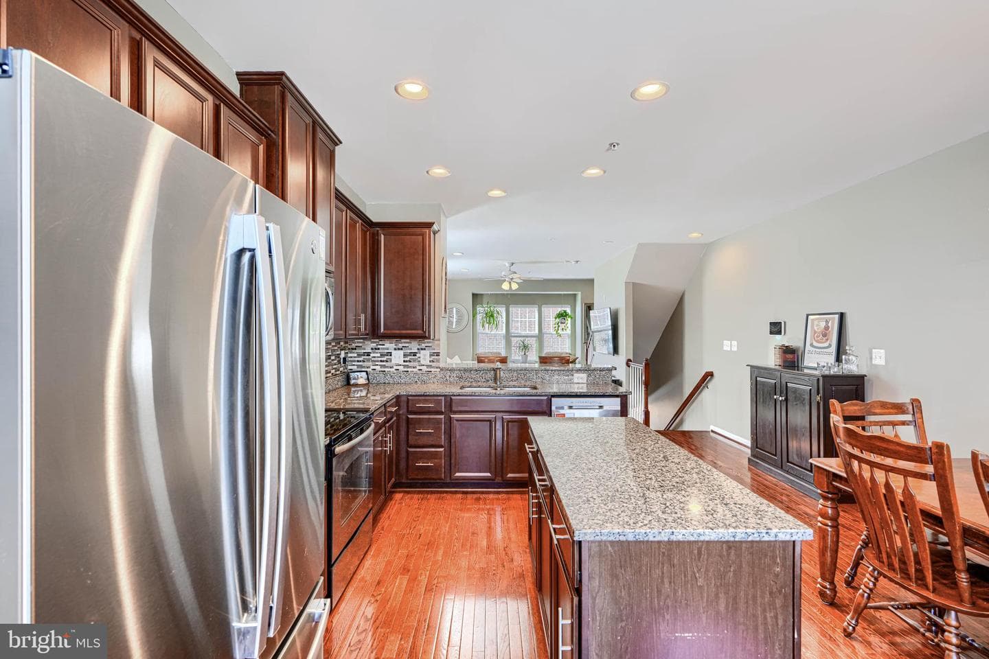 735 S Macon Street photo 11