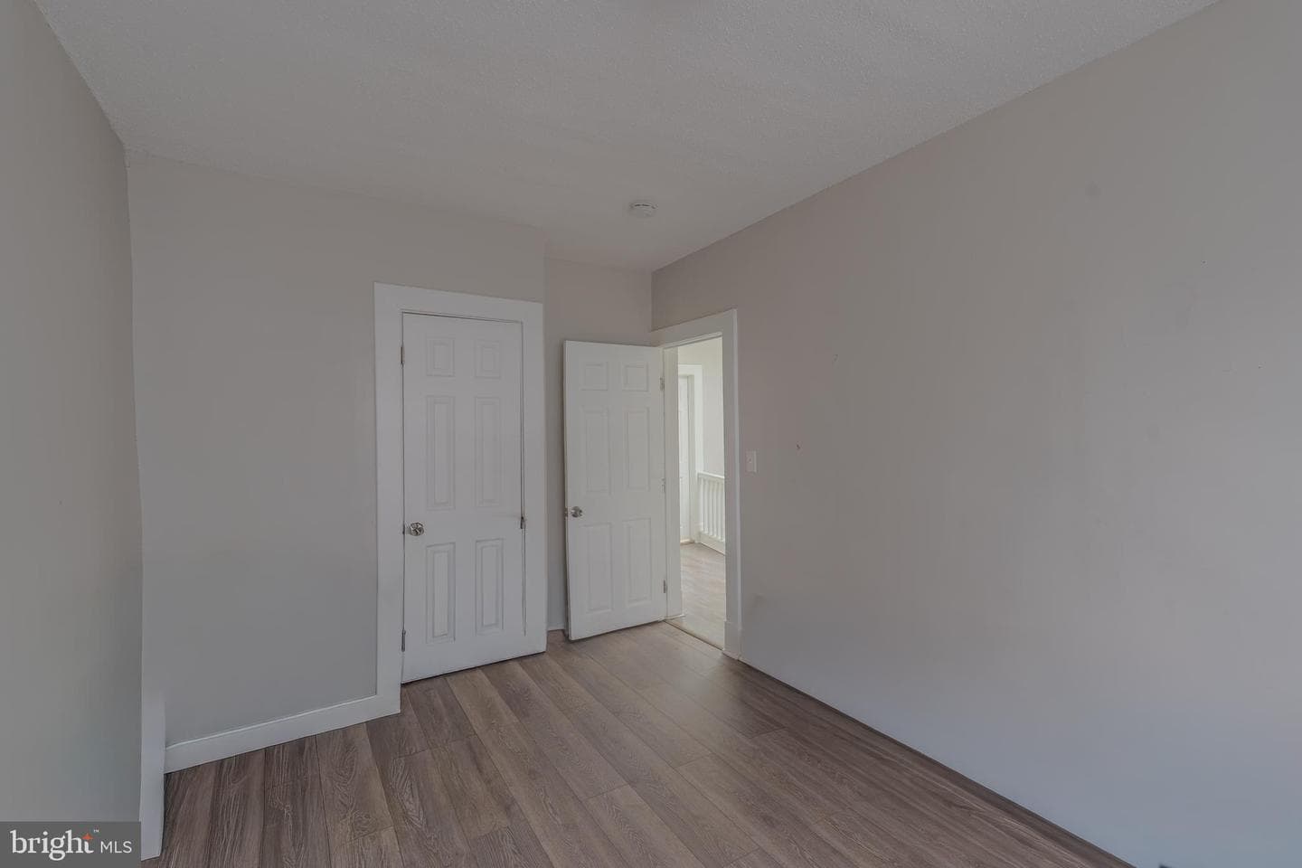 4909 Litchfield Avenue photo 13
