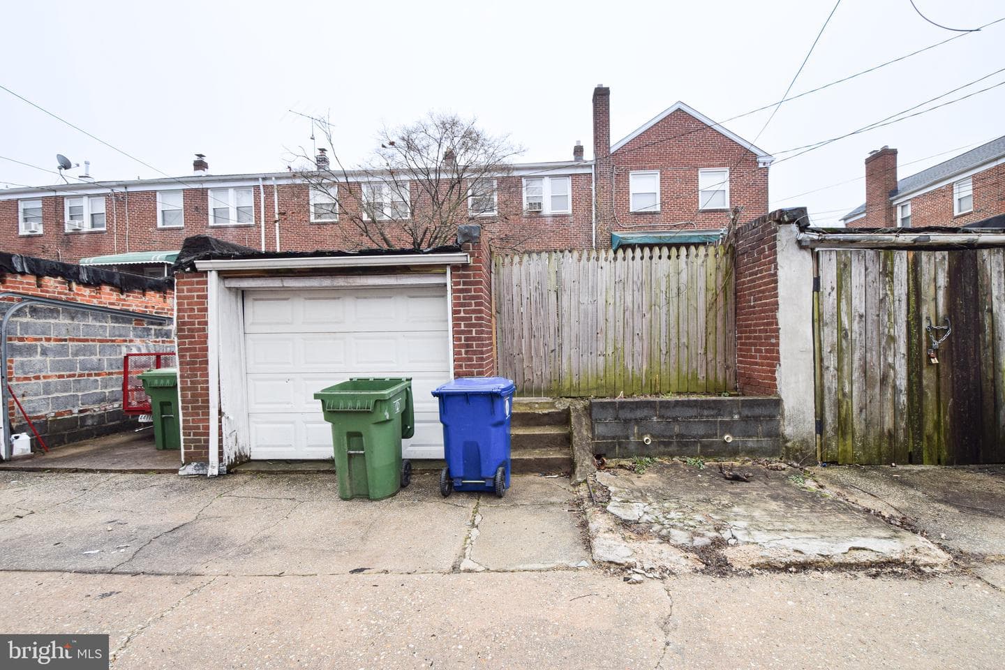 1620 Kingsway Road photo 48