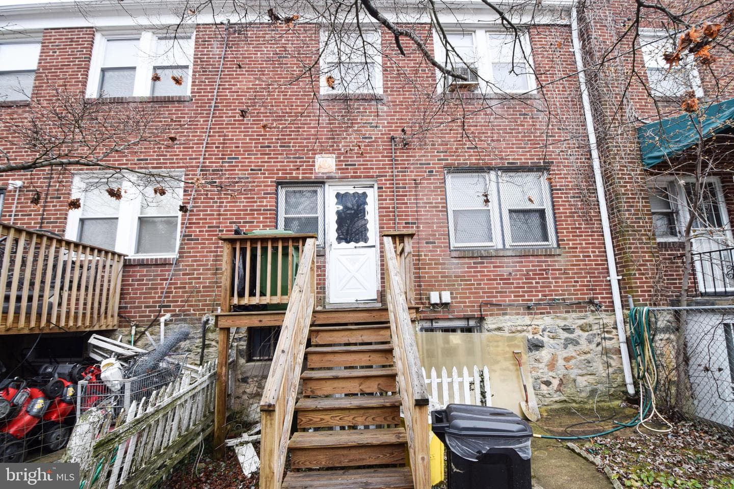 1620 Kingsway Road photo 53