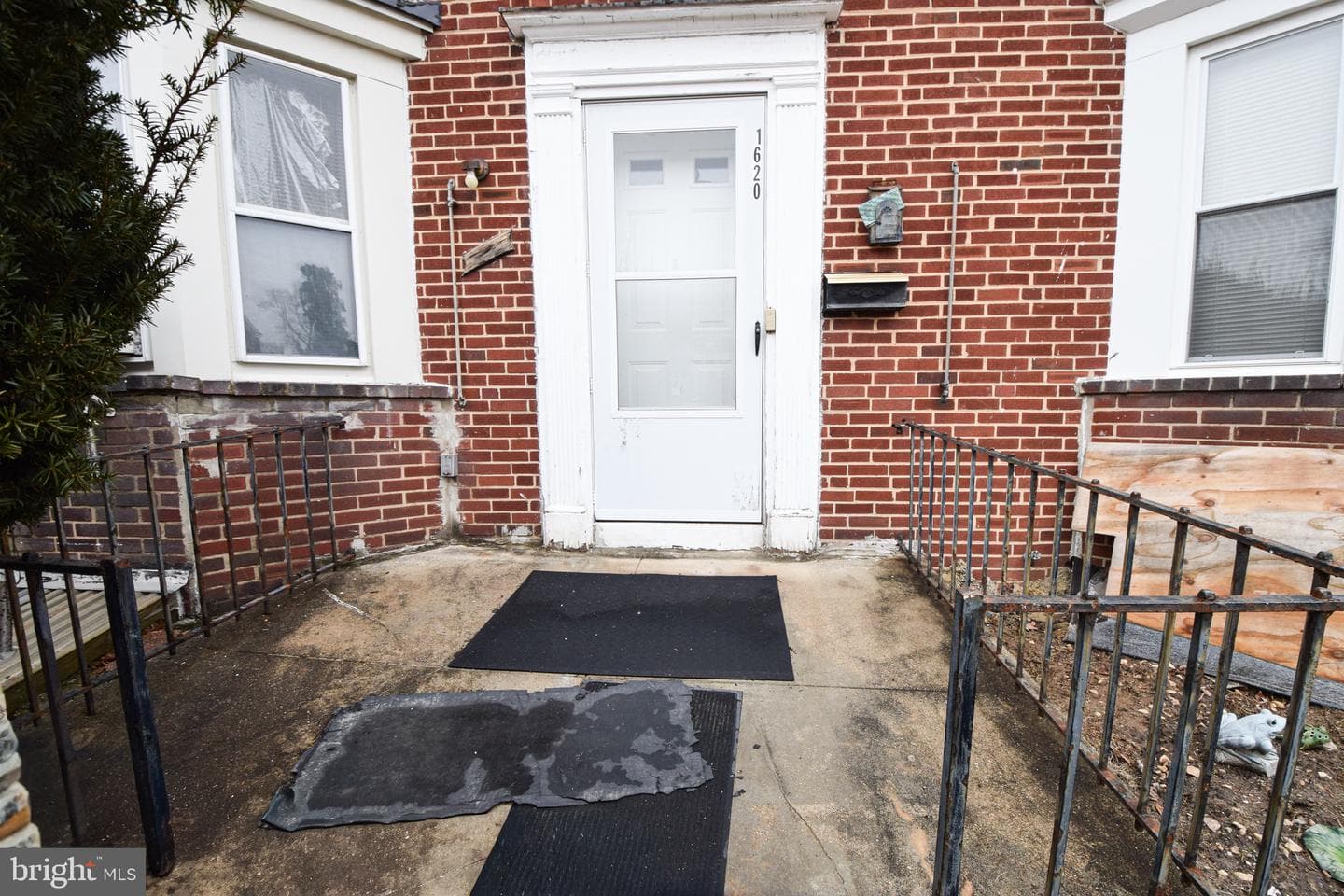 1620 Kingsway Road photo 54