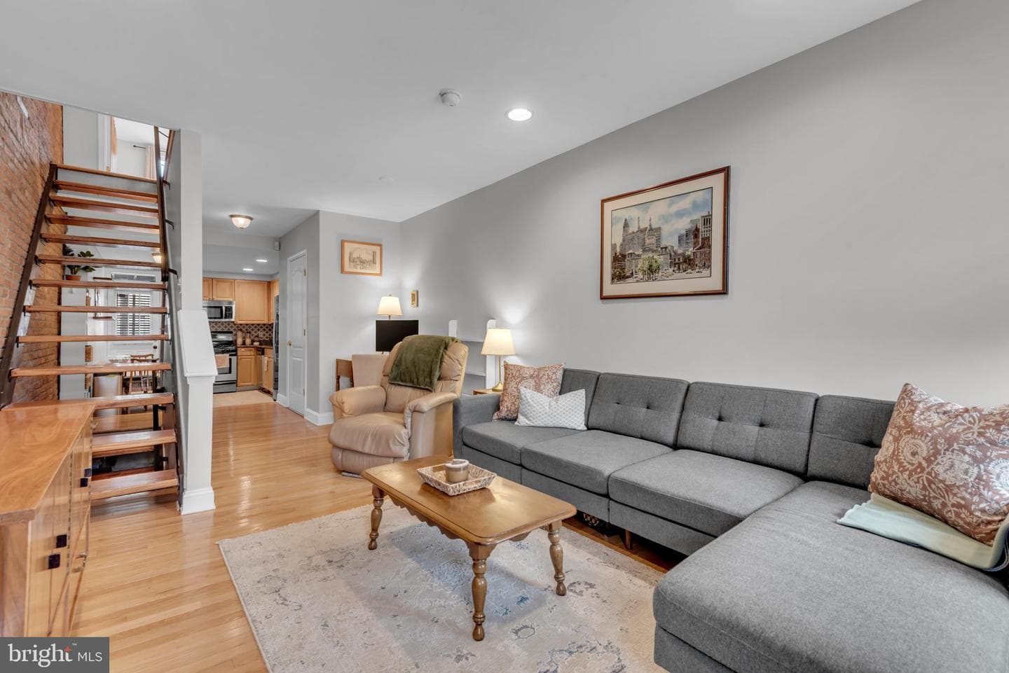 1617 Race Street photo 4