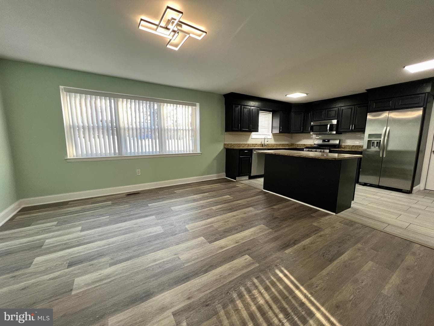 3651 Glengyle Avenue #2f photo 10