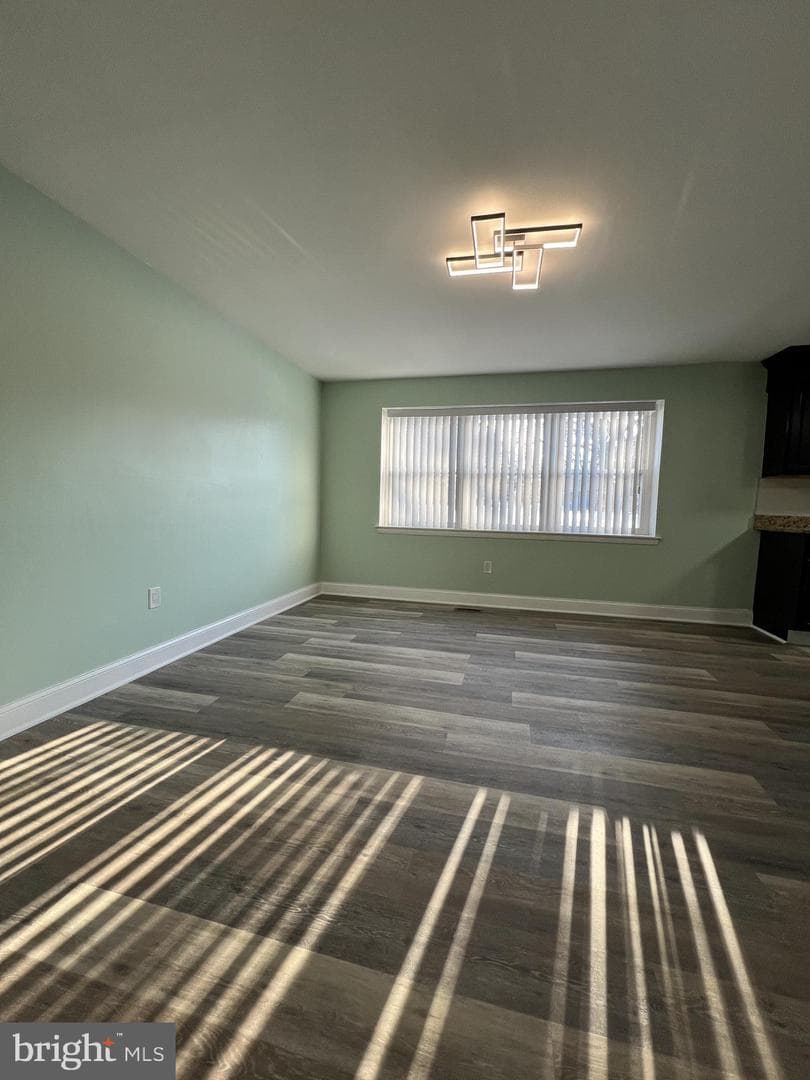 3651 Glengyle Avenue #2f photo 15