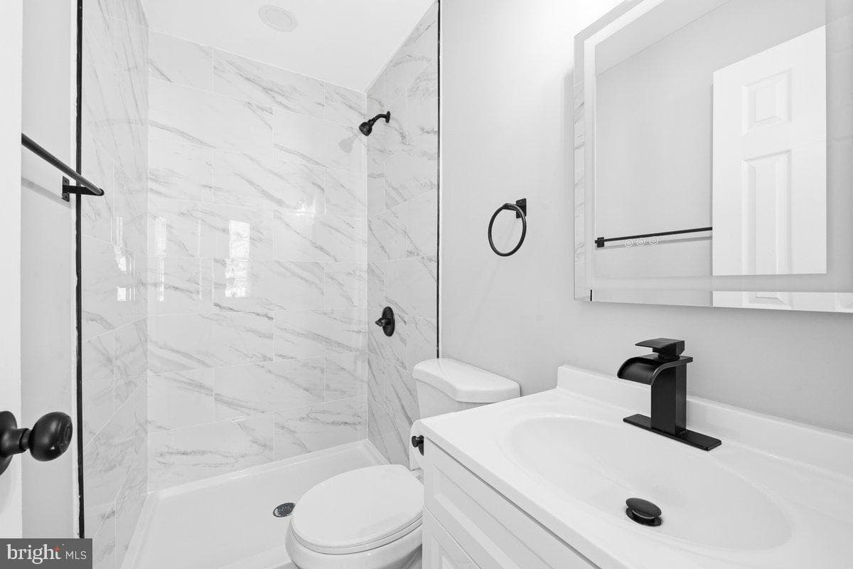 3017 Frederick Avenue photo 16
