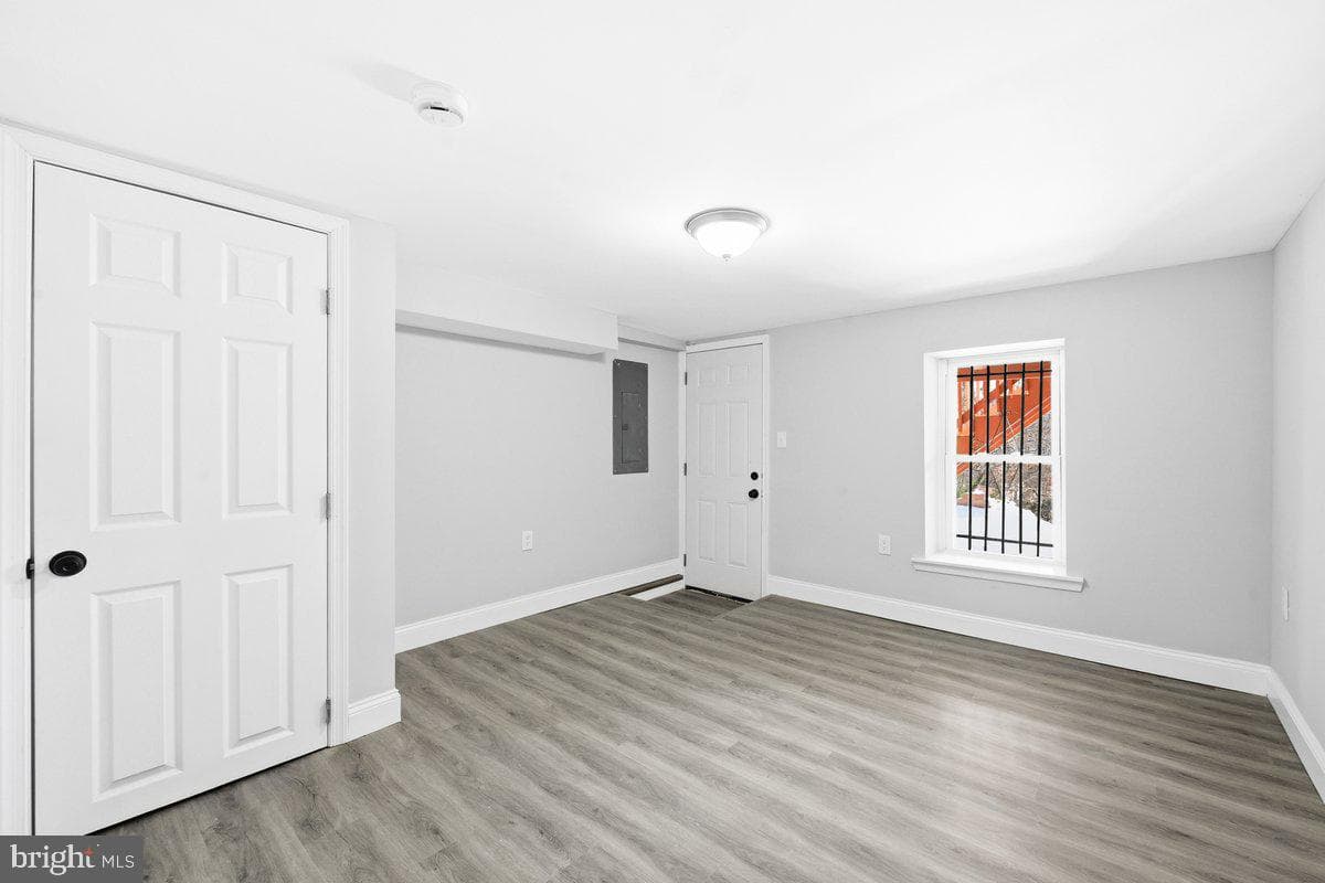 3017 Frederick Avenue photo 27