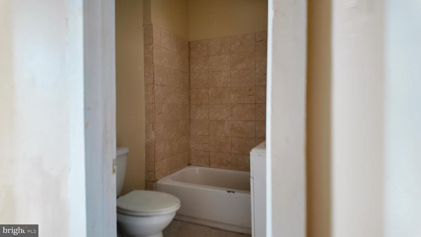 2562 Edmondson Avenue photo 23