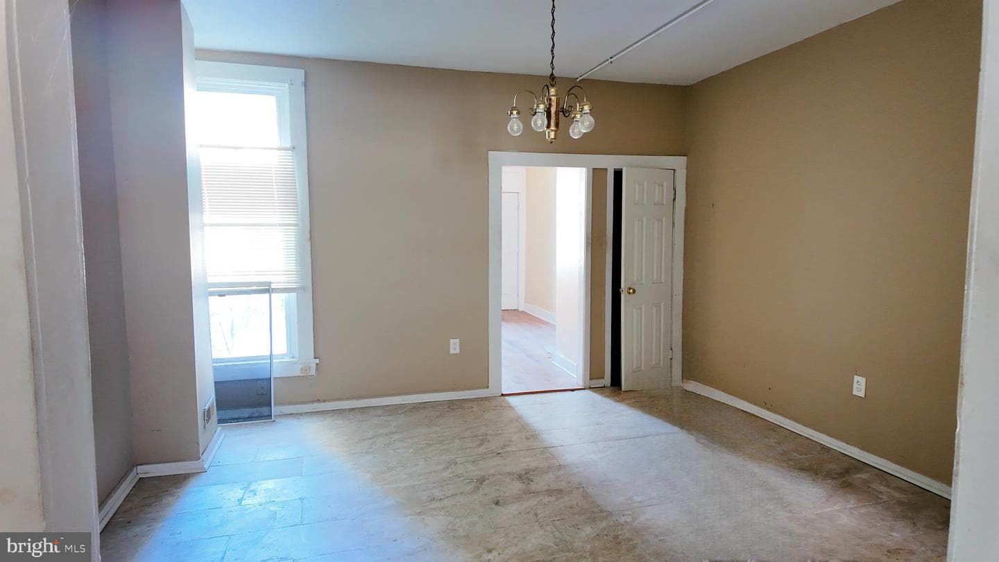 2562 Edmondson Avenue photo 8