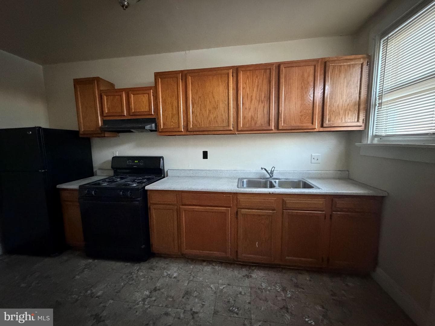 2305 Poplar Grove Street photo 3