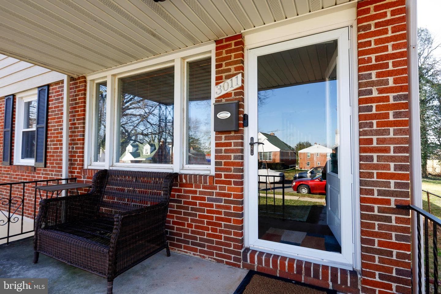 3011 Manhattan Avenue photo 29