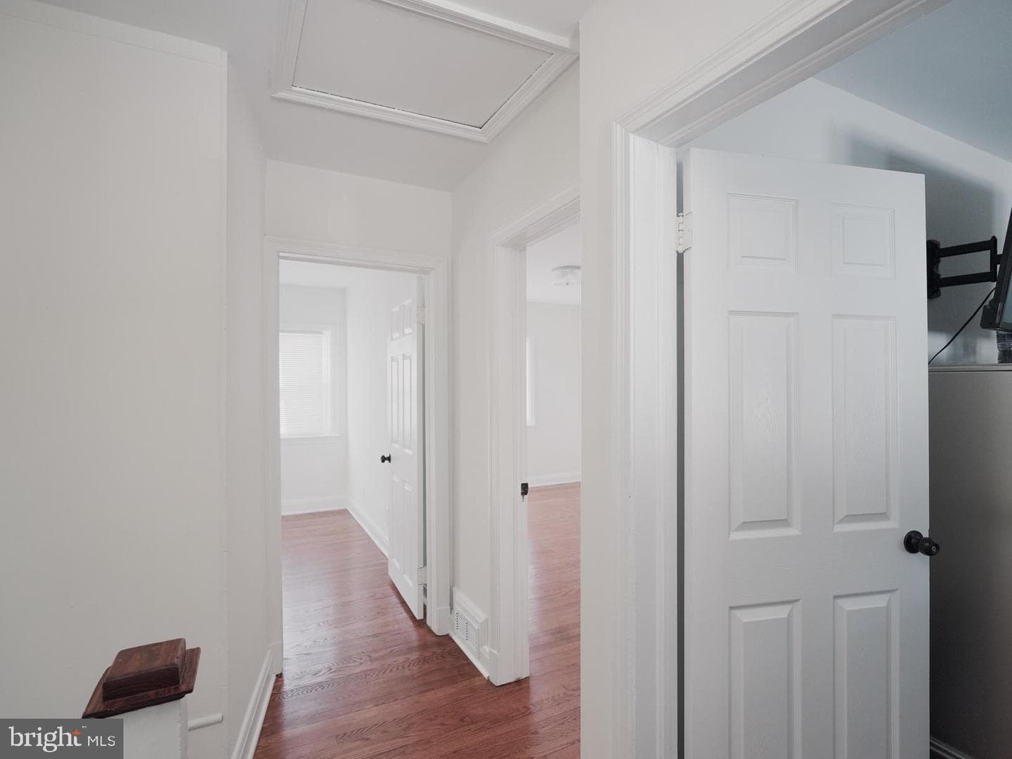 345 Martingale Avenue photo 8