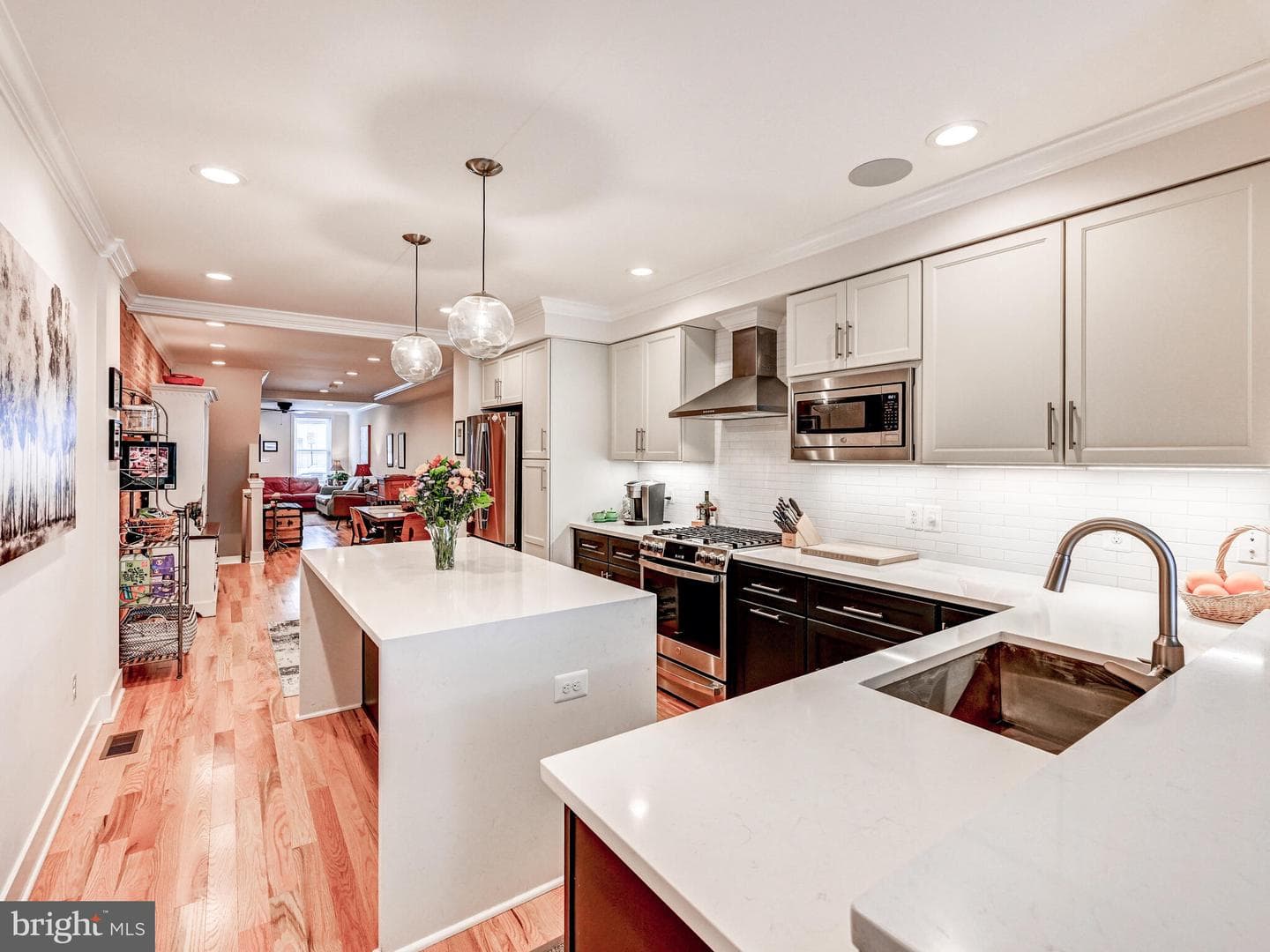 3110 Foster Avenue photo 4