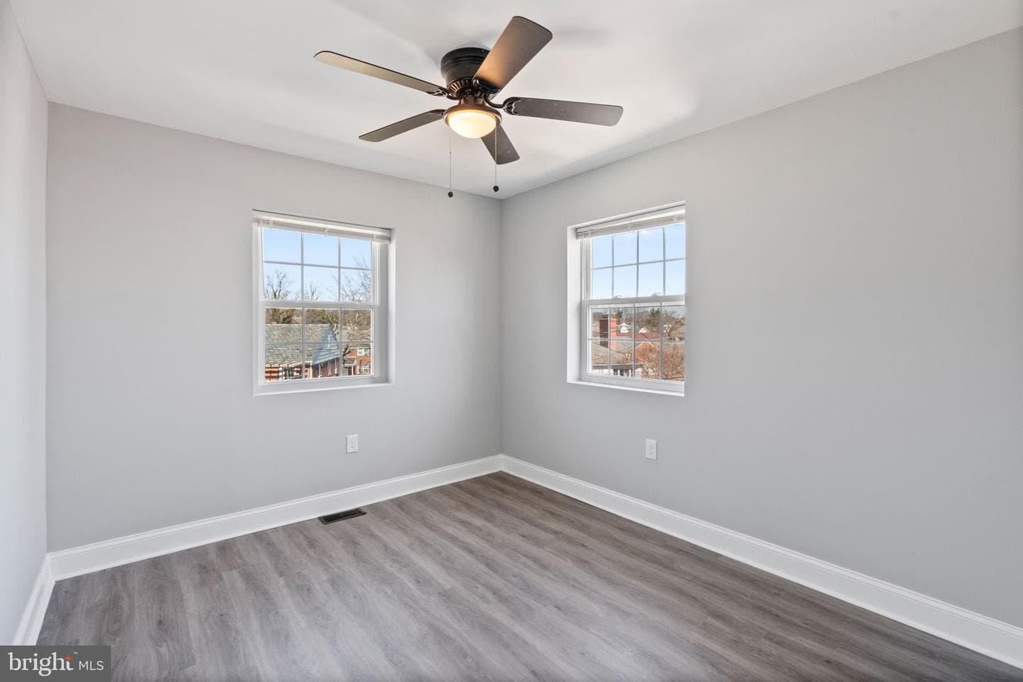 402 Croydon Road photo 22