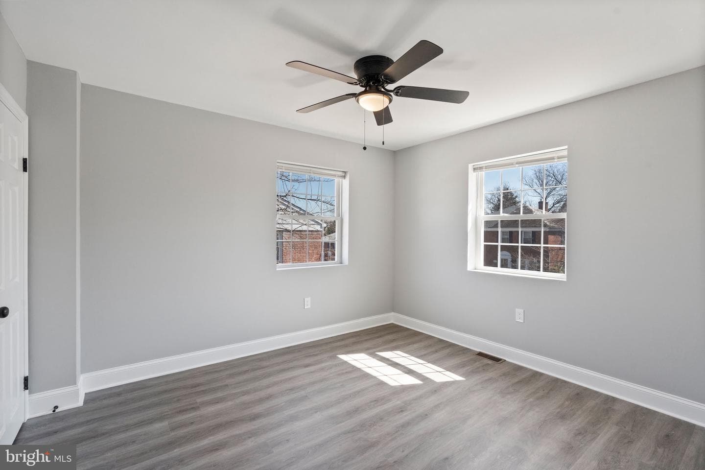 402 Croydon Road photo 24