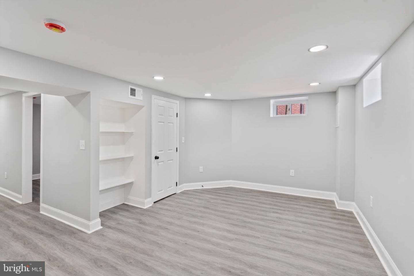 402 Croydon Road photo 32