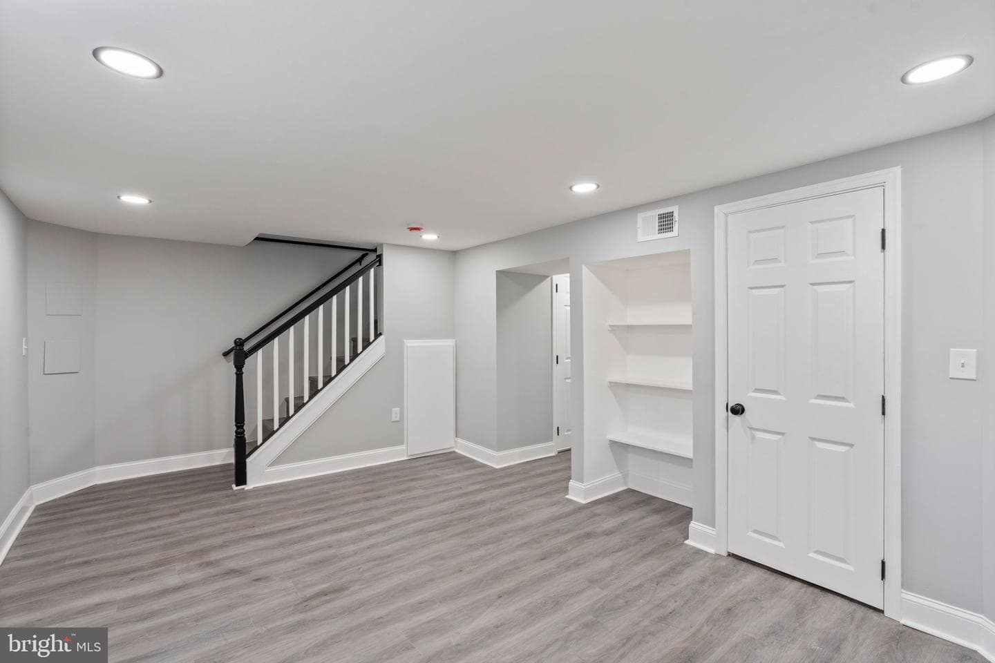 402 Croydon Road photo 34