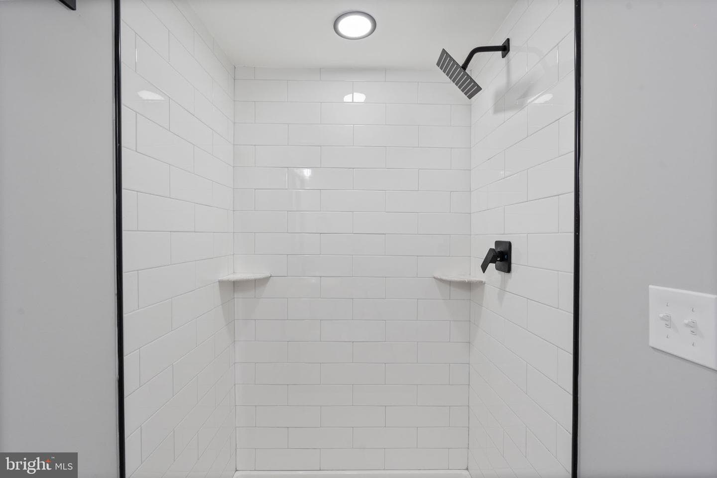 402 Croydon Road photo 40