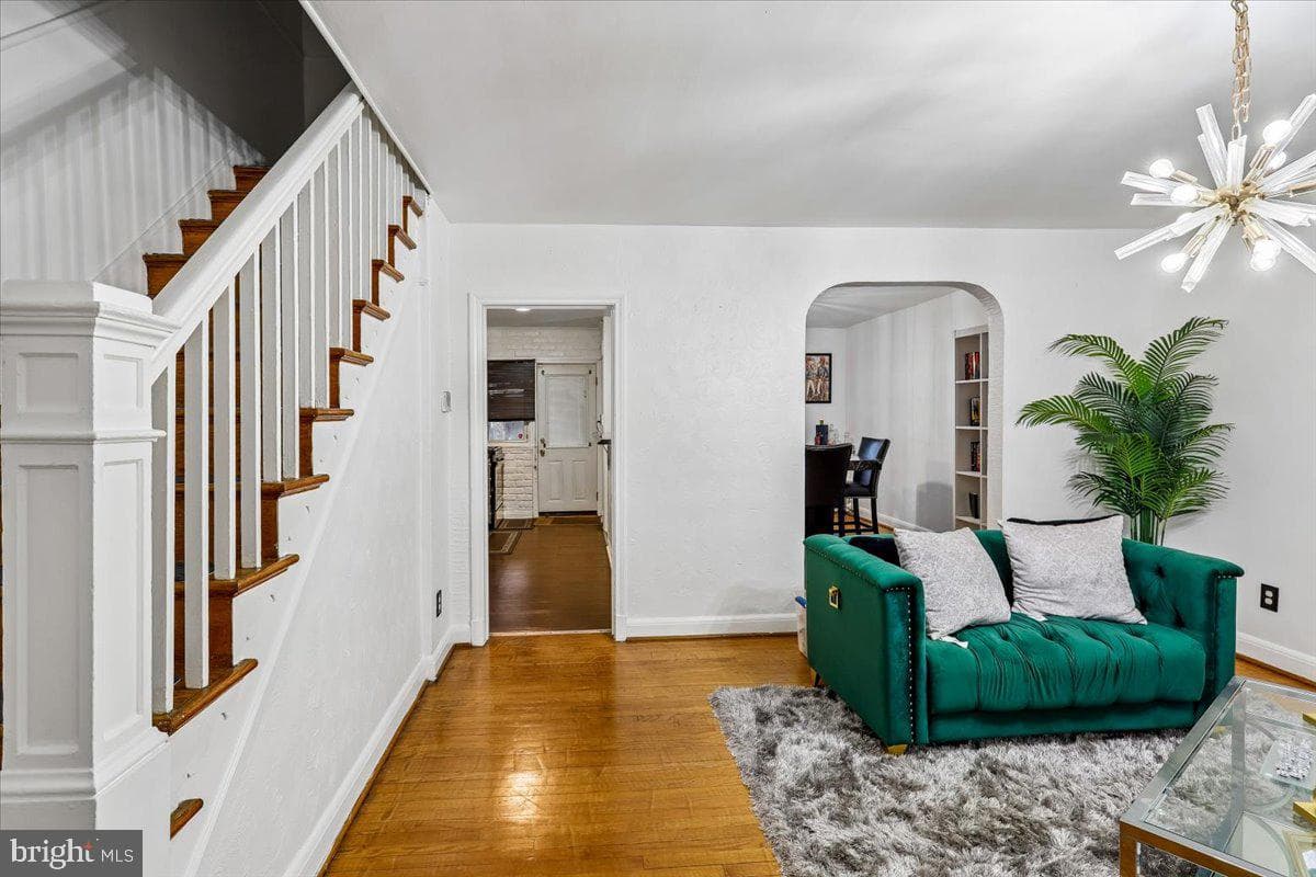 134 N Culver Street photo 5