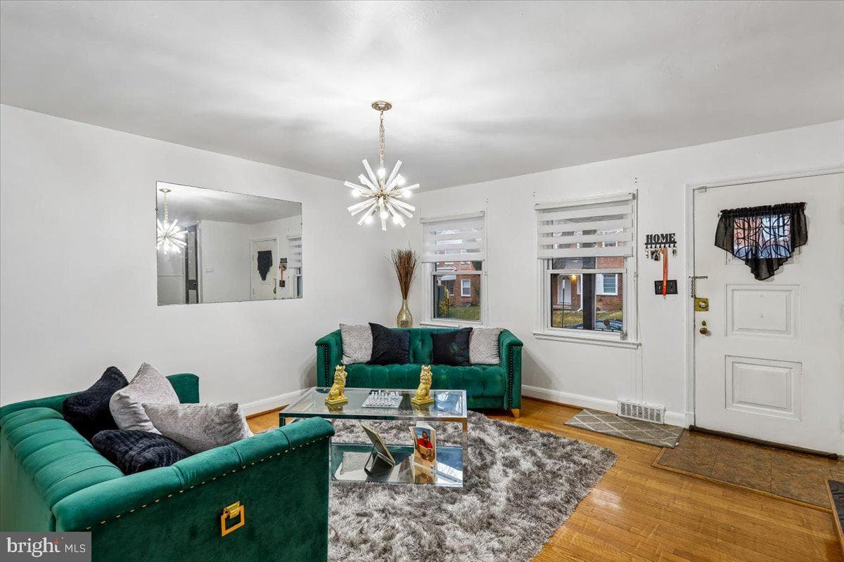 134 N Culver Street photo 6