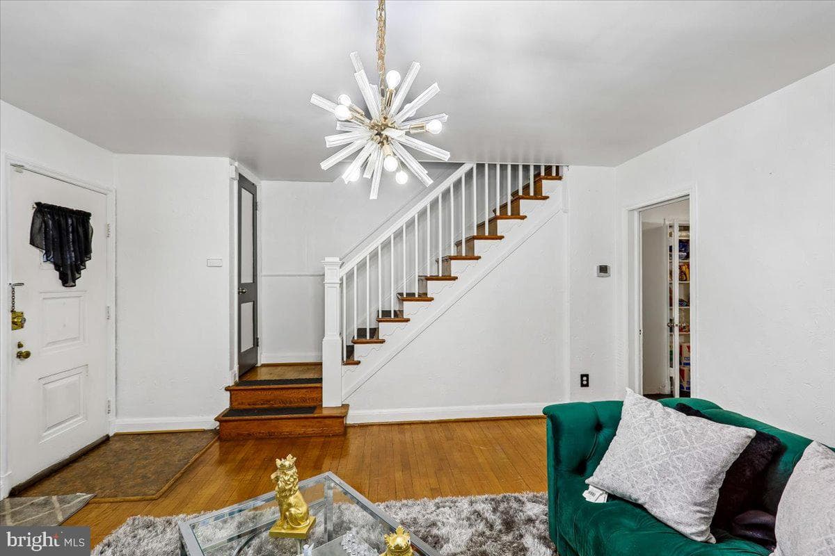 134 N Culver Street photo 8